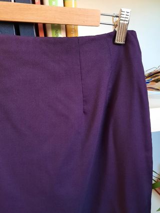 Falda morada de Aquascutum