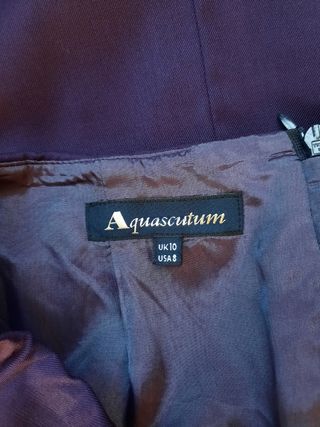 Falda morada de Aquascutum