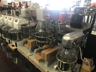 Impastatrice per pasticceria nuova da 30 litri