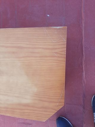 Estante o repisa de madera para TV