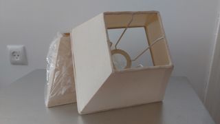 dos pantallas en forma de trapecio