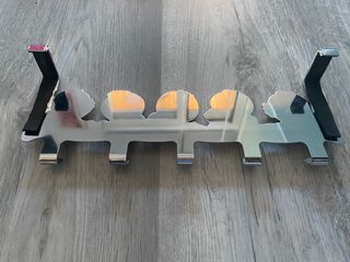 Perchero para detrás de la puerta.