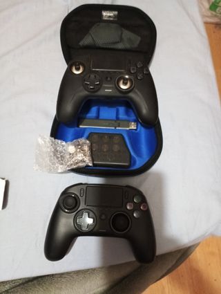 cascos..2 mandos nacom Revolution..