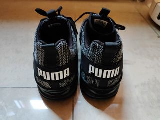 Zapatillas Puma. Talla 41.