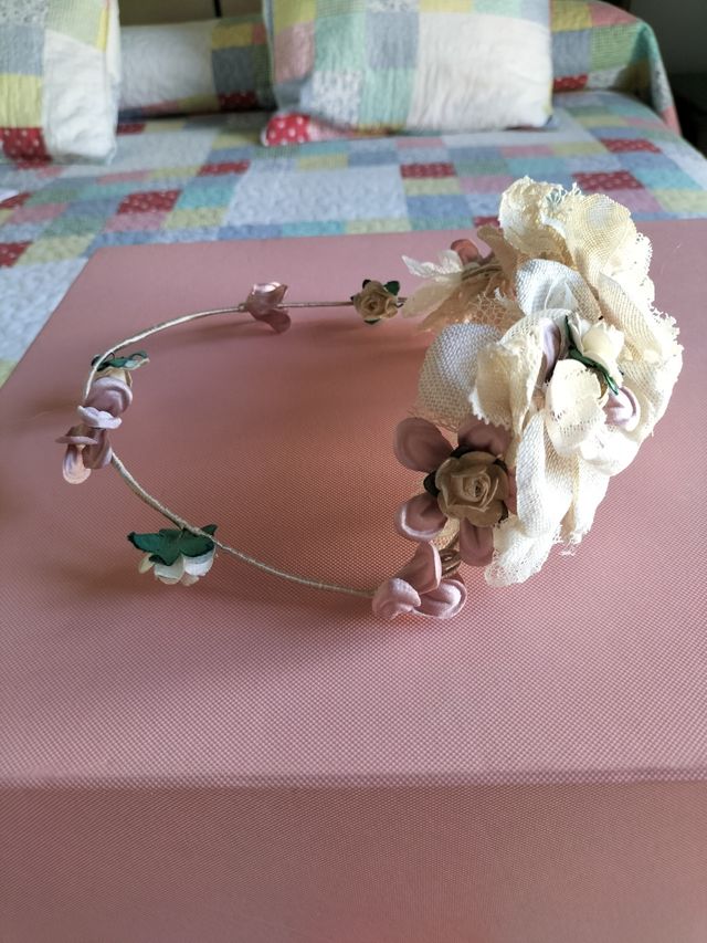 corona comunión niña