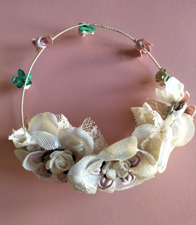 corona comunión niña