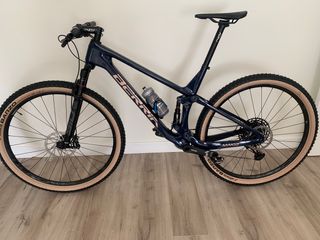 Bicicleta Carbono Berria Mako 4