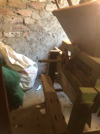 Trituradora de uva antigua