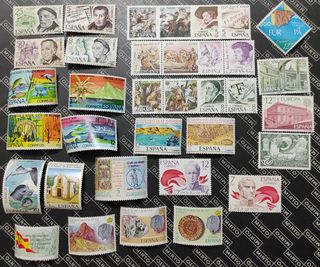 26 sellos España. Motivos diversos. Año 1978