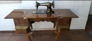 antigua máquina de coser (adorno)