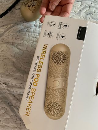 Altavoz con bluetooth,nuevo en su caja