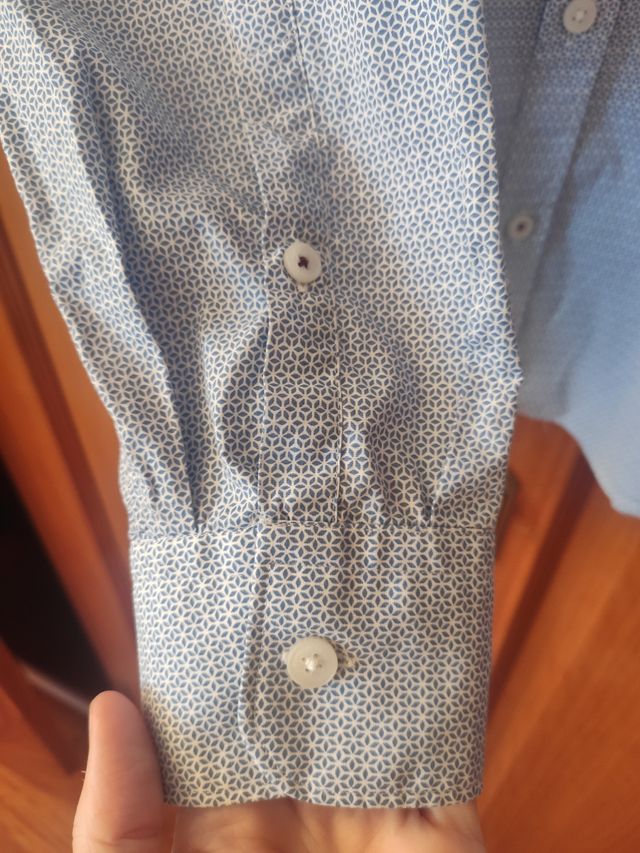 Camisa Slim fit de Mango.