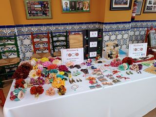 Complementos de flamenca artesanos.