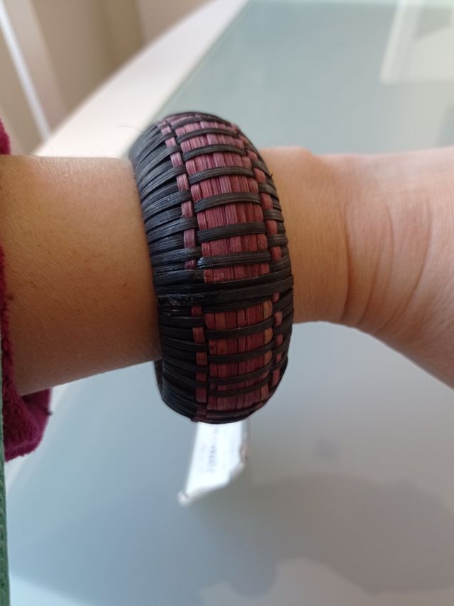 Pulsera bicolor rafia 