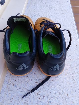 Botas de futbol talla 31