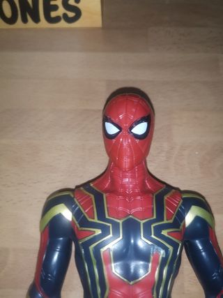 Figura de acción de Spider-Man Marvel 2017 30 cm.