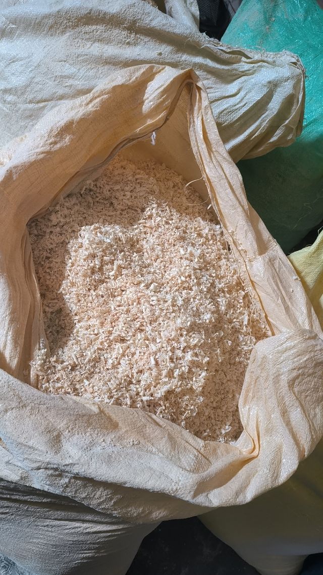 Rizo de madera para animales