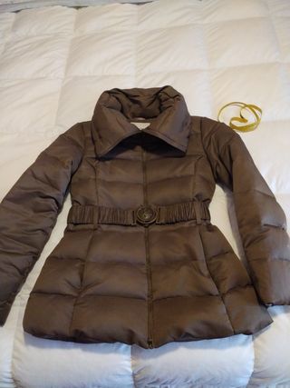 Chaquetón Mango plumas.
