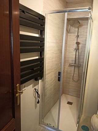 Reformas albañil electricista fontanero
