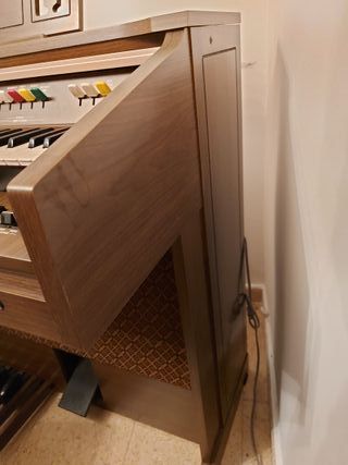 Yamaha Electone B-55N con banqueta