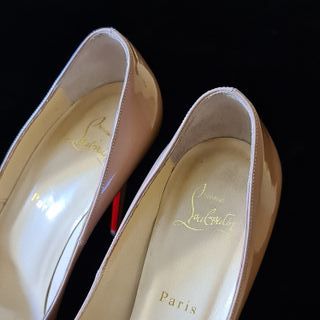 CHRISTIAN LOUBOUTIN® NEW VERY PRIVÉ PUMP NUDE T-40