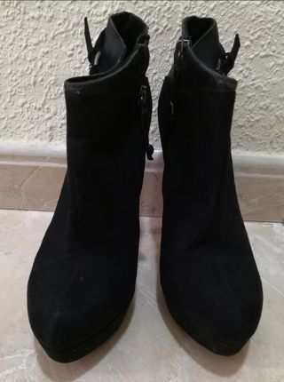 Botines ( Num. 38 ) 