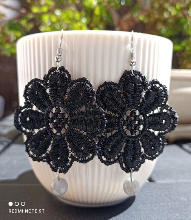 Pendientes flor encaje handmade
