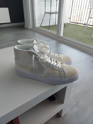 Nike Blazers Blancas/Beige