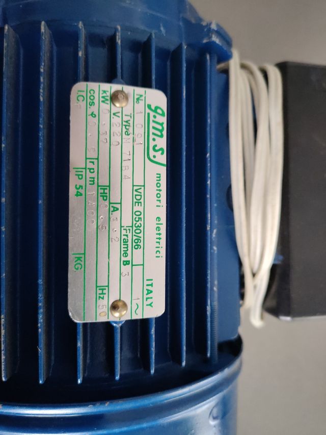 Tenedor de techo sauvic de aluminio.