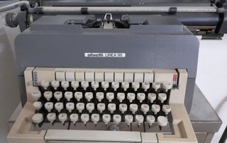 Máquina escribir Olivetti Línea 98