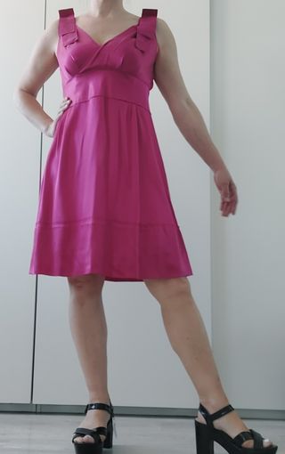 vestido de ceremonia Carolina Herrera Viva Magenta