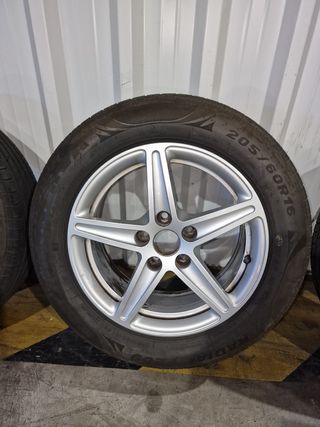 llanta audi 16 pulgadas originales