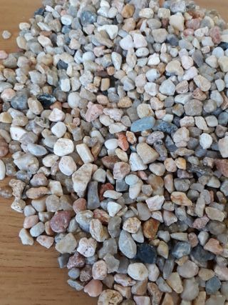 Piedras para decoración de acuario
