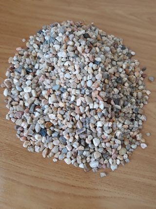 Piedras para decoración de acuario