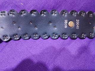 Cinturones piel. Mujer.Colores alegres y negros