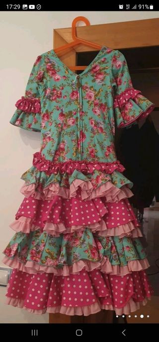 Traje gitana de 6 a 9 años. 93 cm largo