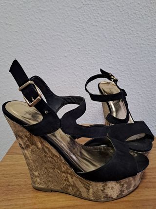 Zapatos de plataforma tipo cuñas