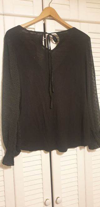 Blusa negra manga larga