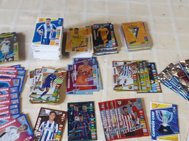Cromos adrenalyn 2023