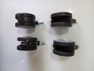 Ruedas para mueble.