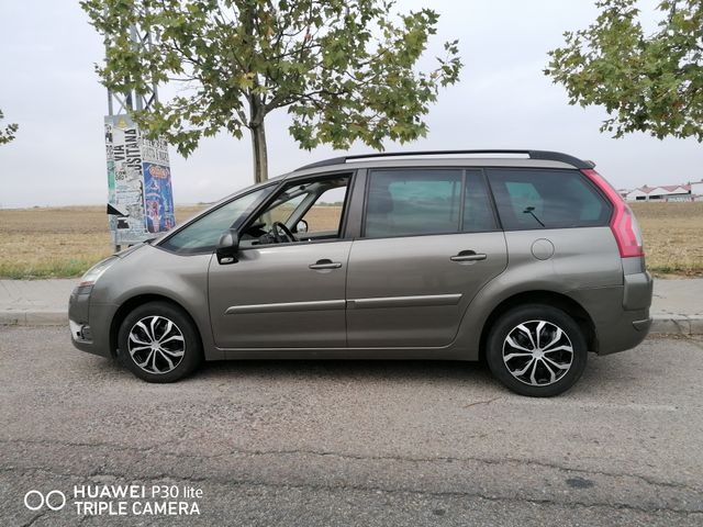 Citroen Grand C4 Picasso 2011  1.6 HdI