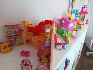 Pin y pon escuela/  castillo brujería / casa