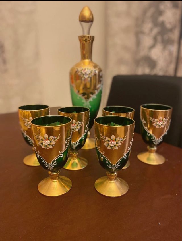 Set di 6 calici con bottiglia e tappo Murano