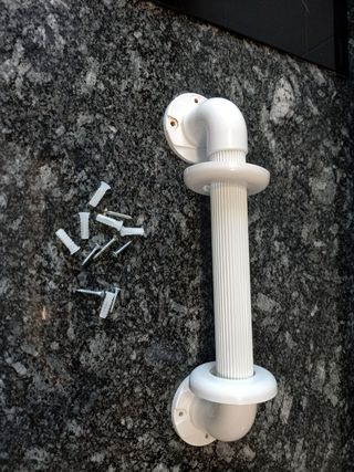 AGARRADOR BAÑO ASIDERO.
