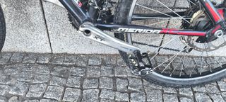 Bicicleta eléctrica de montaña