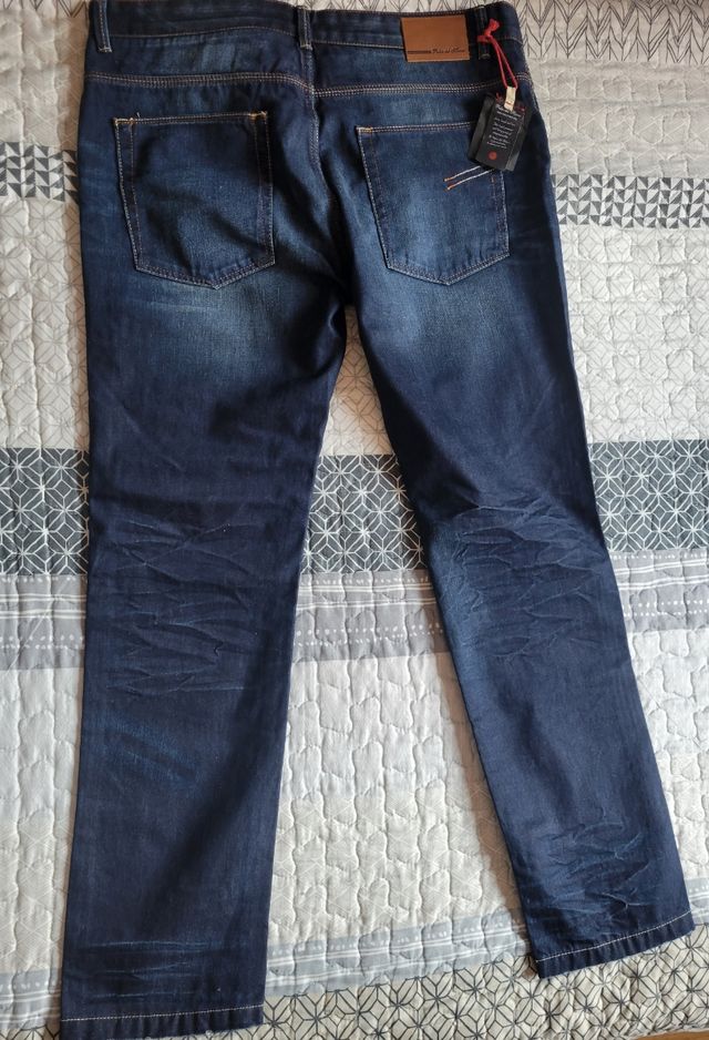 Pantalón Pedro del Hierro con etiquetas