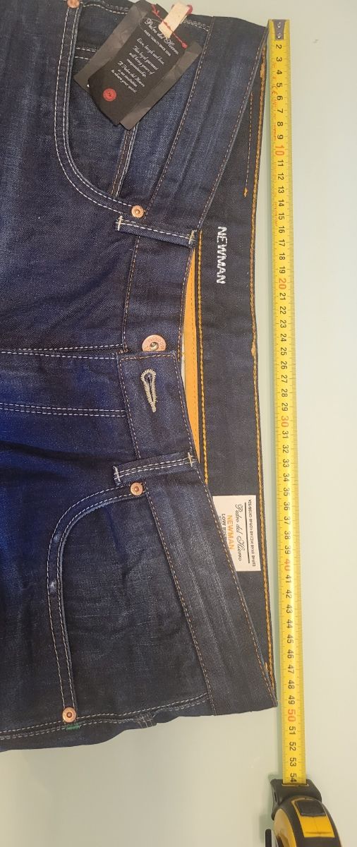 Pantalón Pedro del Hierro con etiquetas