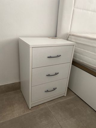 JUEGO DE DOS MESITAS DE NOCHE NUEVAS