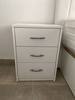 JUEGO DE DOS MESITAS DE NOCHE NUEVAS