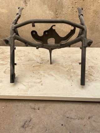 Araña o soporte carenado tzr